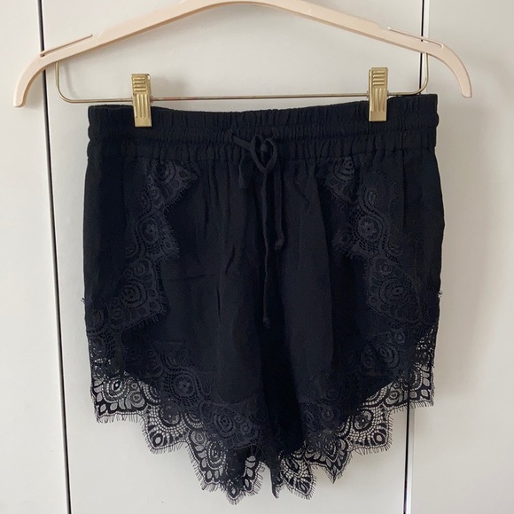 Samsoe & Samsoe Willow Black Lace Shorts S - Picture 1 of 3